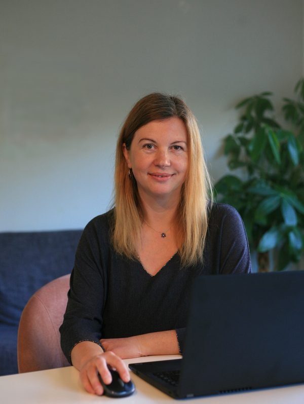 Roxana Bosînceanu – Certified Romanian Translator London